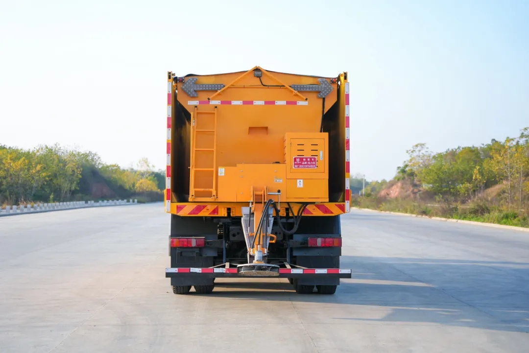 2025122243719722.jpg 6.webp.jpg